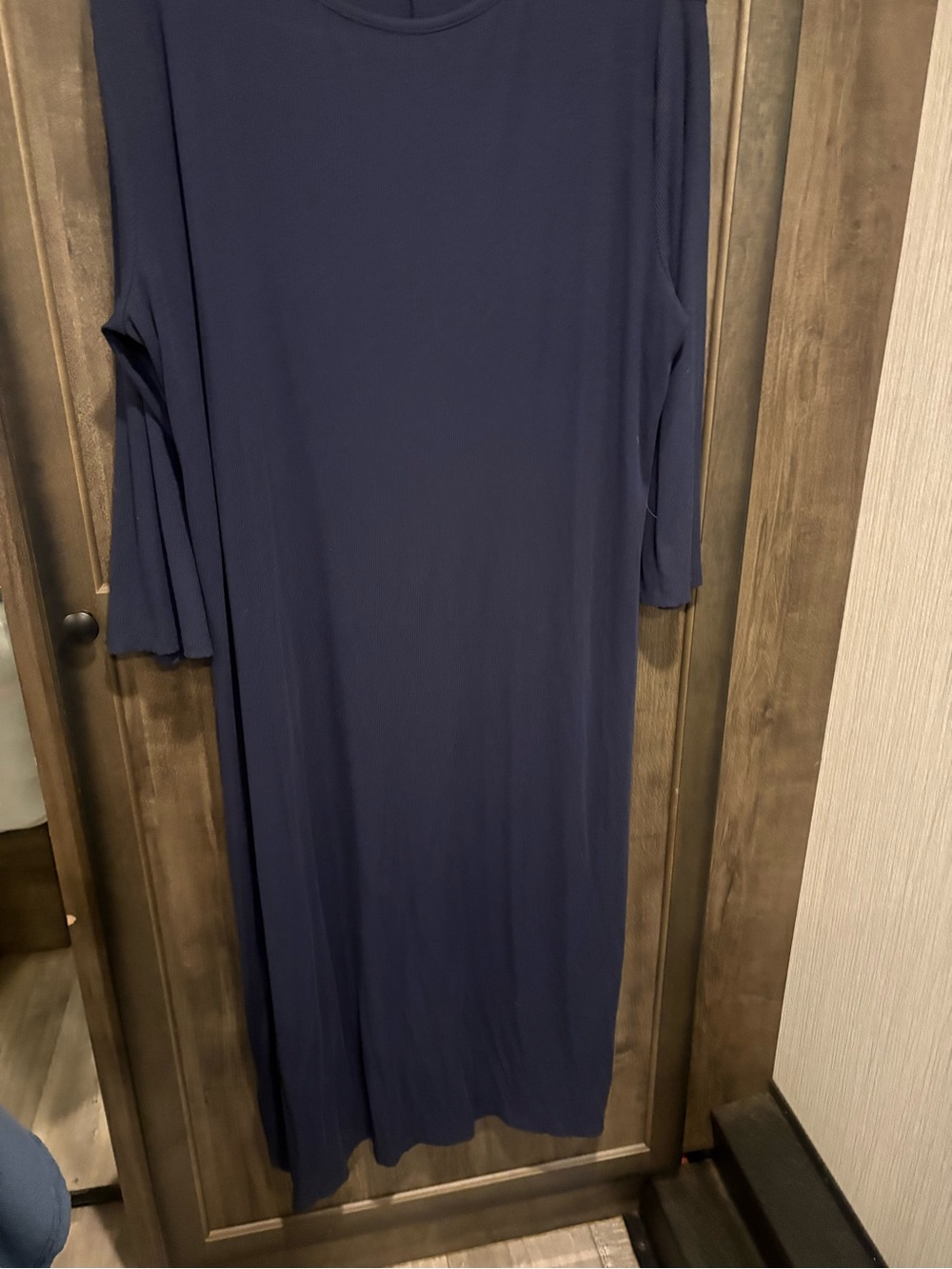 Ribbed midi dress - Picture 3 of 4